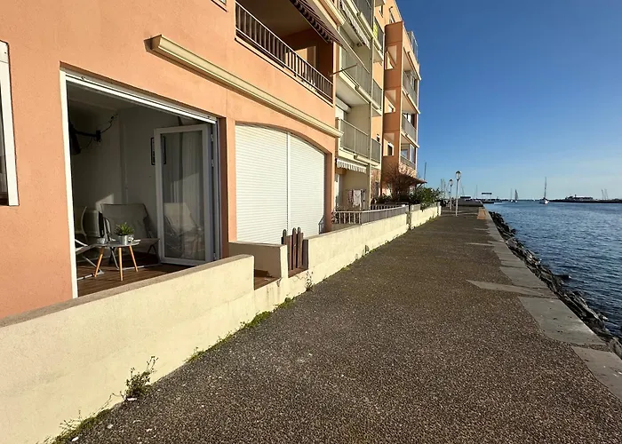 Studio - Les Pieds Dans L\'Eau Agreable En Toutes Saisons 4 Couchages - Climatisation - Parking Prive - Piscine Sur Mer - Vue Magnifique Et Rare - Situation Optimum - Les Argonautes - Ile Des Pecheurs - Cap D\'Agde