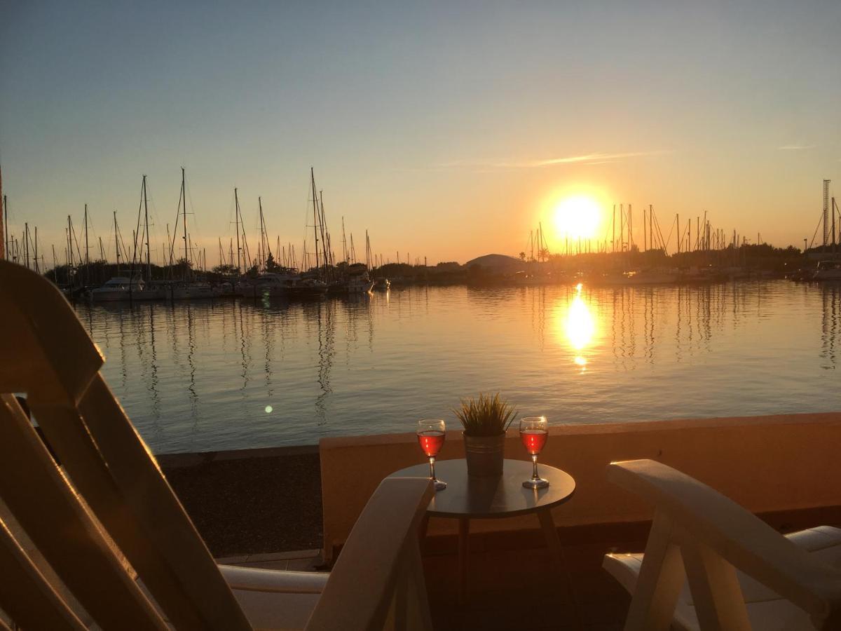 Les Argonautes: Beachfront With Pool And Sea Views Apartment Agde